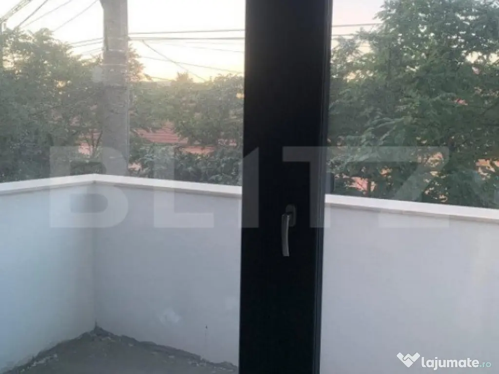 Cladire noua, 640 mp, P+2+M, zona Calea Sagului