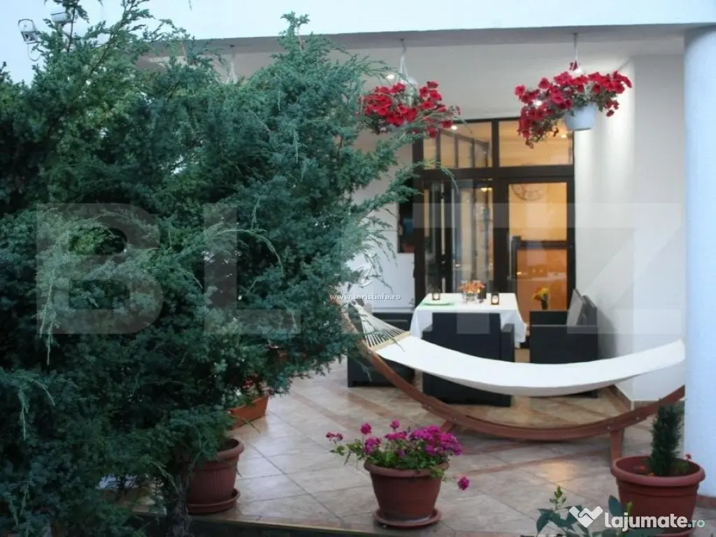 Casa / Vila, 240 mp, zona Cristian Brasov