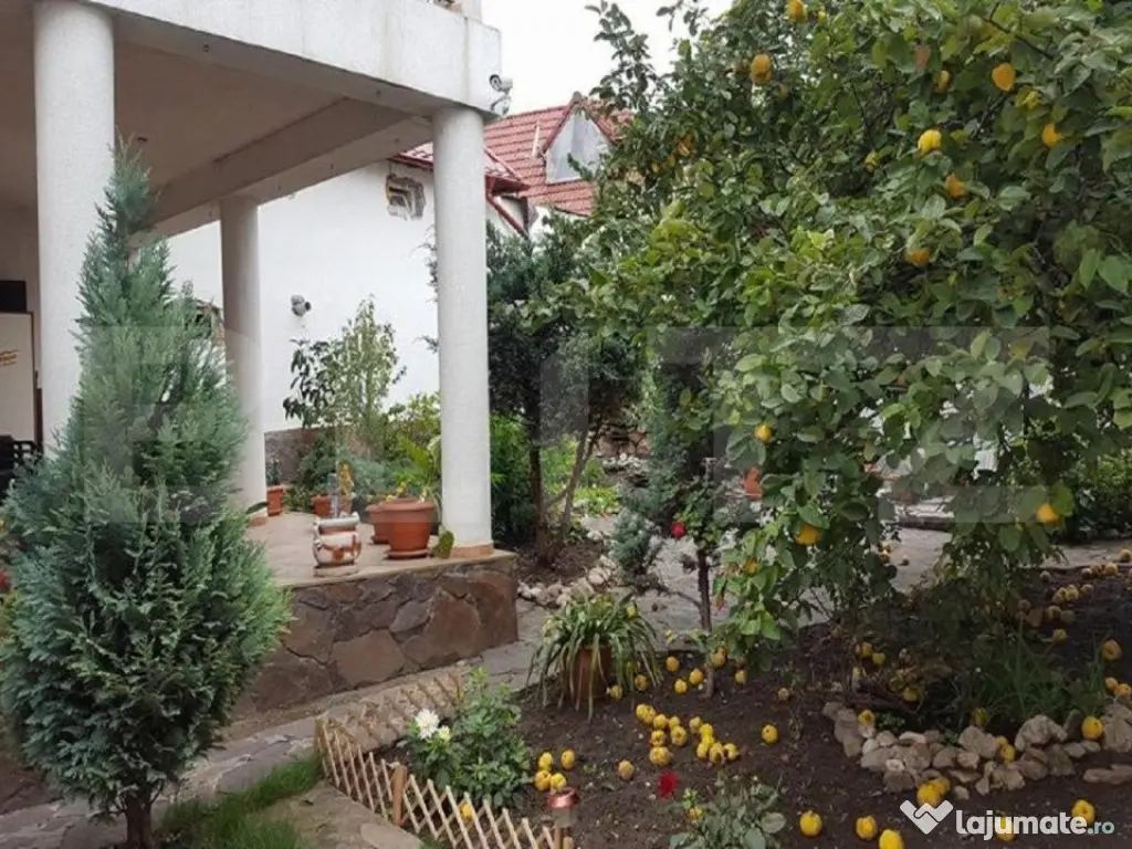 Casa / Vila, 240 mp, zona Cristian Brasov