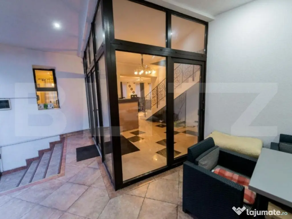 Casa / Vila, 240 mp, zona Cristian Brasov