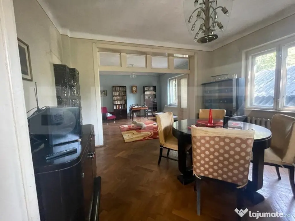 Casa ultracentral, 180 mp, teren, 700mp