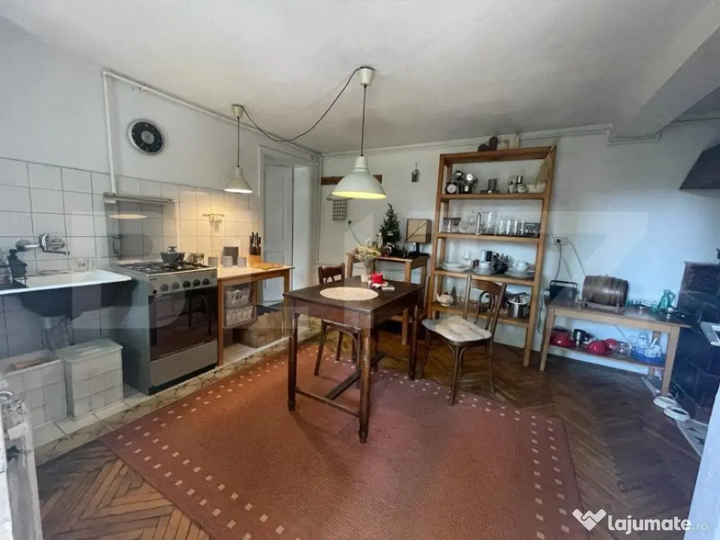 Casa ultracentral, 180 mp, teren, 700mp