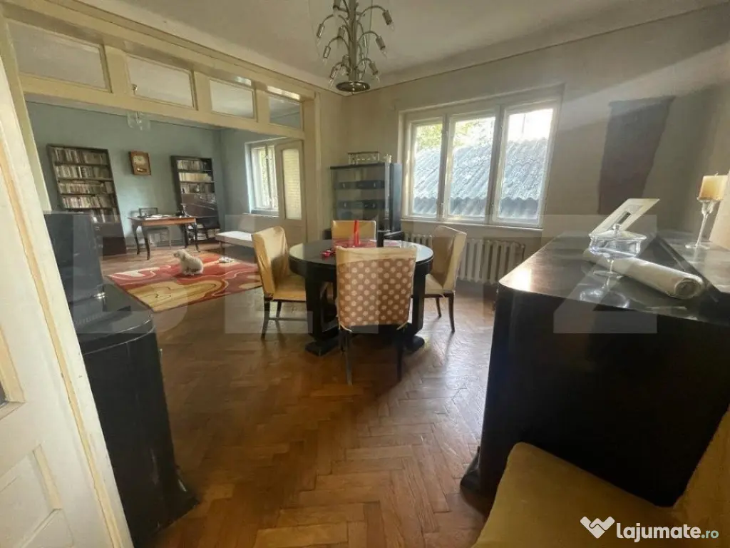 Casa ultracentral, 180 mp, teren, 700mp