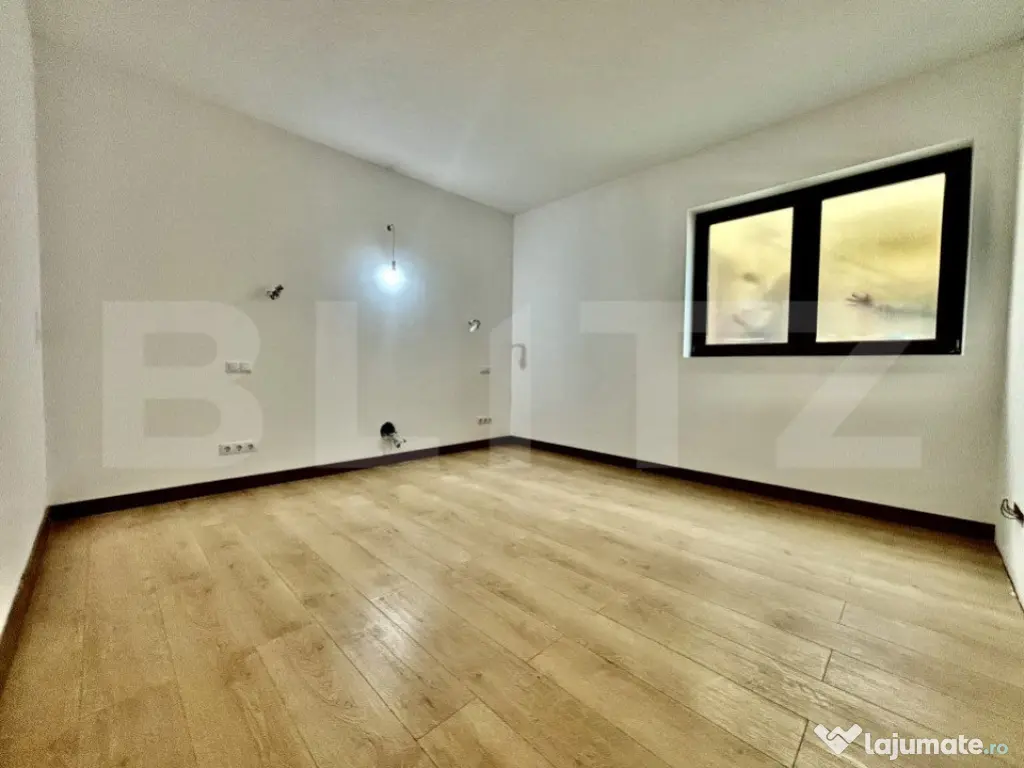 Apartament 4 camere 2 bai, 120mp, terasa 70mp, etaj intermed