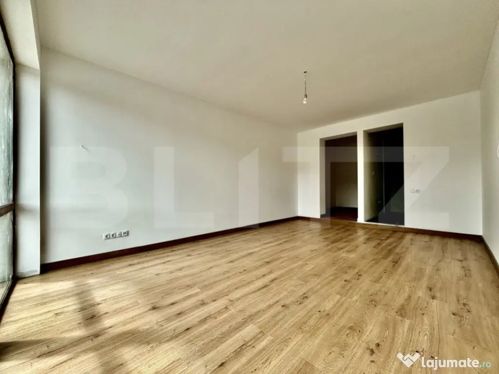 Apartament 4 camere 2 bai, 120mp, terasa 70mp, etaj intermed