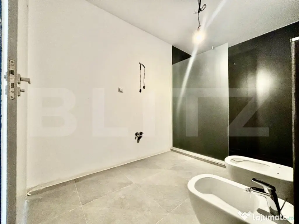 Apartament 4 camere 2 bai, 120mp, terasa 70mp, etaj intermed