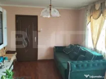 Apartament 2 camere, zona Micro14 , cu acoperiș și balcon