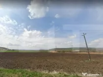 Oportunitate! Teren 5800 mp cu front de 133 ml la drum asfal