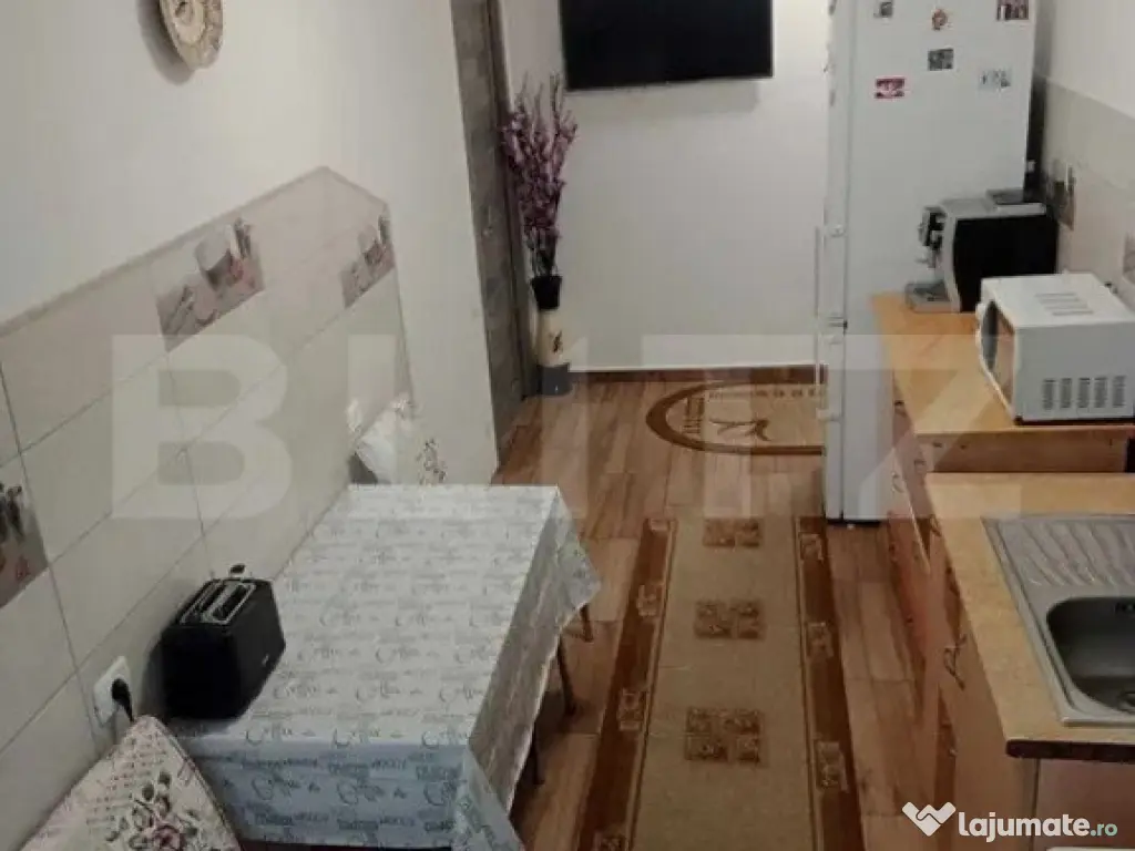 Apartament 3 camere zona Bartolomeu 74 mp