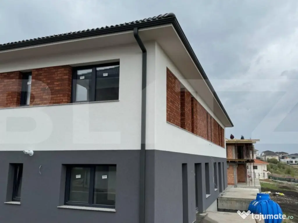 Duplex, ansamblu premium, 150 mp, Dezmir