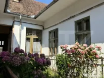 Casa cu 3 camere , 140mp, zona Ultracentrala