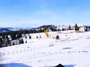 Bijuterie Turistică în Pasul Tihuța: Pensiune de Vânzar 