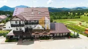 Bijuterie Turistică în Pasul Tihuța: Pensiune de Vânzar 
