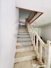 Casă / Vilă 7 camere sat Mădei comuna Borca Jud Neamț 