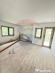 Casă / Vilă 7 camere sat Mădei comuna Borca Jud Neamț 