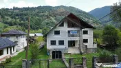 Casă / Vilă 7 camere sat Mădei comuna Borca Jud Neamț 