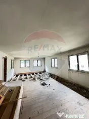 Casă / Vilă 7 camere sat Mădei comuna Borca Jud Neamț 