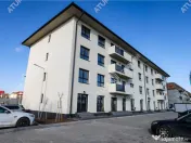 Apartament cu 3 camere balcon loc de parcare zona Doamna St 