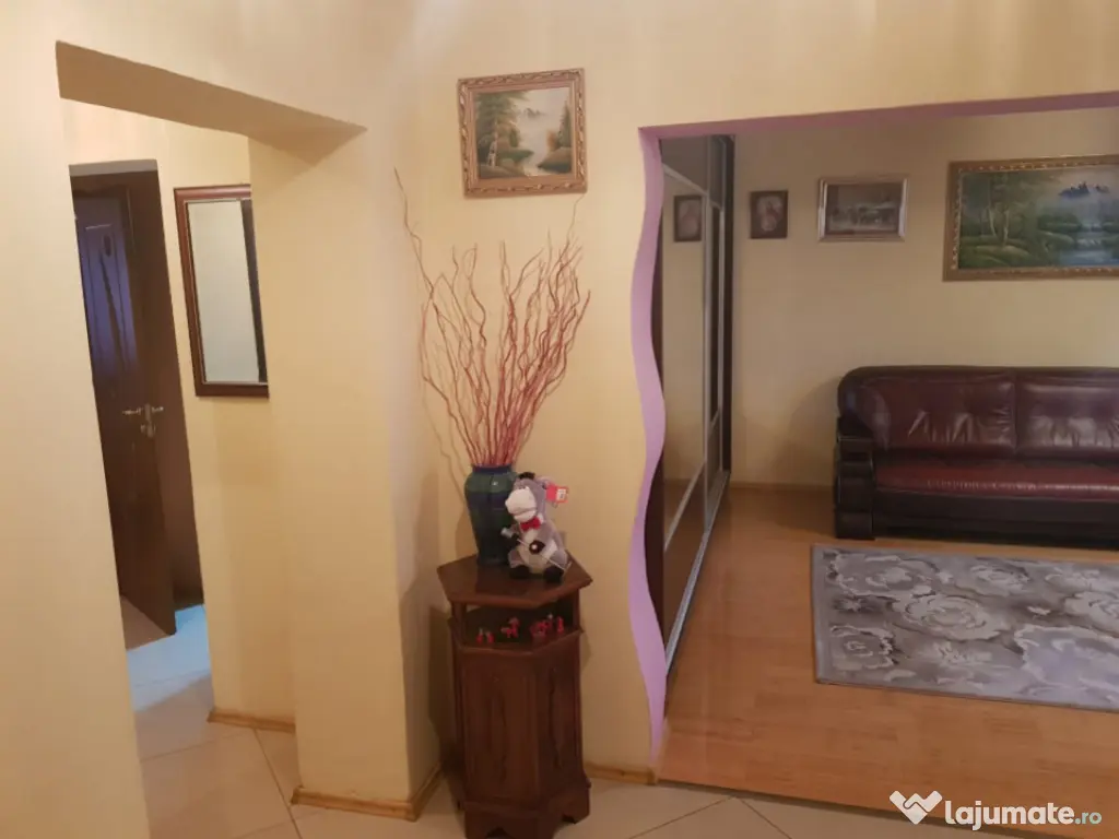 Apartament 3 camere decomandat, Buzaului.