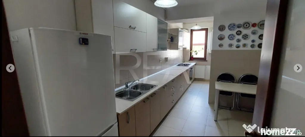 3 CAMERE -120 m UTILI- Inclus In pret 2 Locuri De Parcare - Bucuresti (Bucuresti-Ilfov)