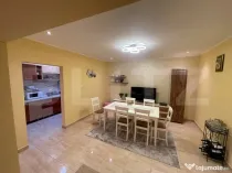 Casa Individuala cu 4 camere,780 mp teren,Centru
