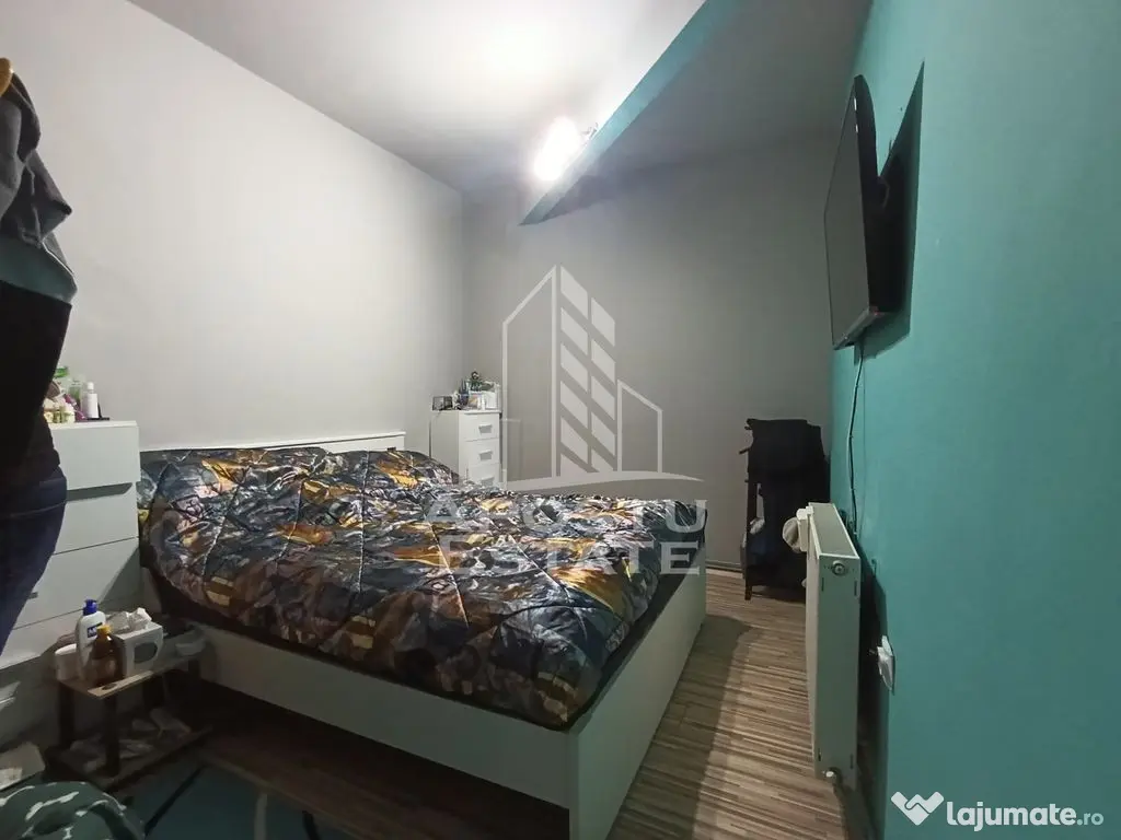 Apartament cu 4 camere, centrala proprie, 2 bai, terasa, zona Iosefin. - Timisoara (Timis)