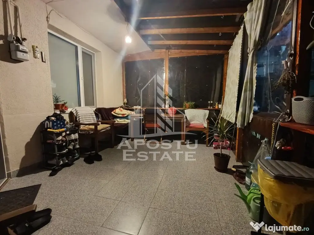 Apartament cu 4 camere, centrala proprie, 2 bai, terasa, zona Iosefin. - Timisoara (Timis)
