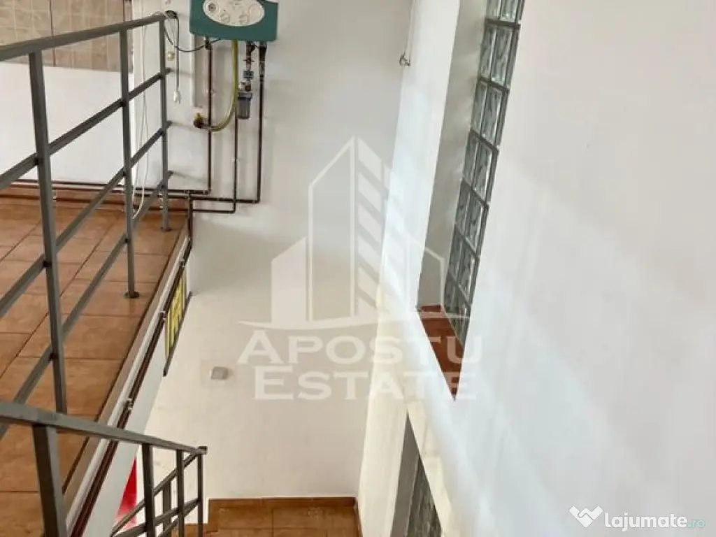 Spatiu comercial 80mp zona Parneava - Arad (Arad)