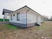 Casă de vânzare pe un nivel în Cartierul Tineretului, ... 