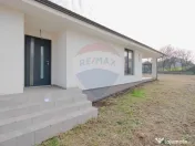 Casă de vânzare pe un nivel în Cartierul Tineretului, ... 