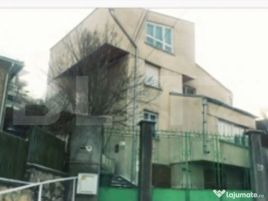 Vila Impresionantă în Brașov, poziționare Ideală și sp