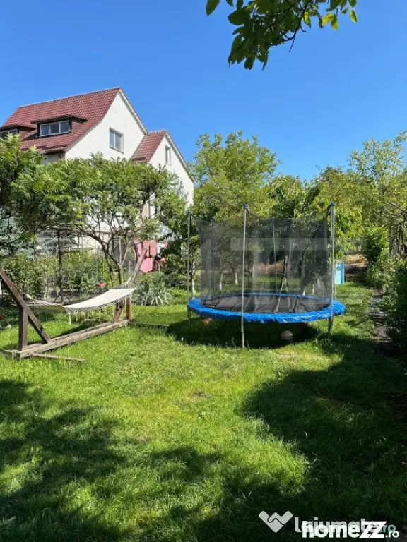 Două apartamente la casă, teren 250 mp, grădină, garaj, - Cluj-Napoca (Cluj)