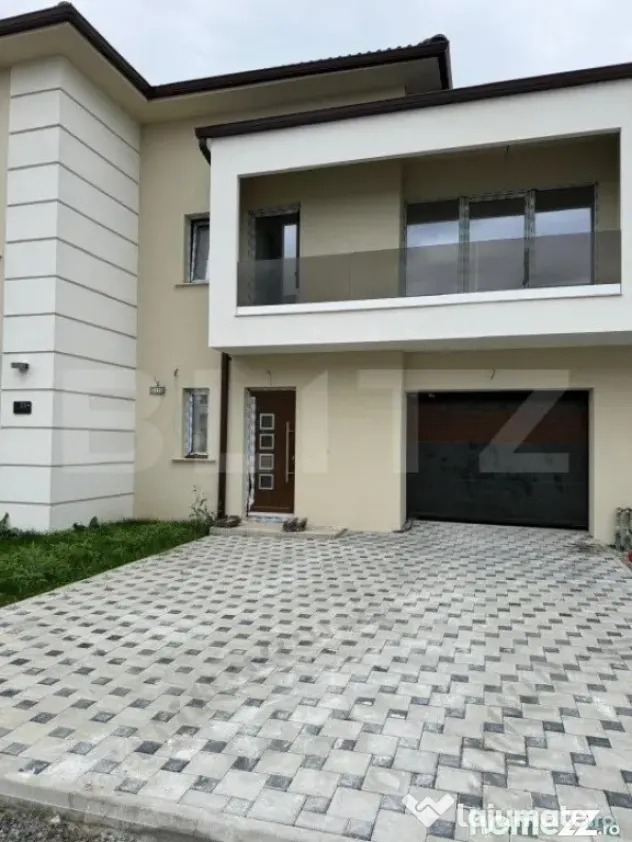 Casă Tip Înșiruită în Zona Gara Ferăstrau