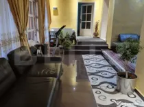 Casa spatioasa cu 5 dormitoare de vanzare in Chetani