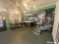 Cladire comerciala P+2 , stradal, 377 mpu, zona Medicina vec