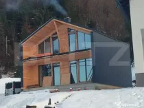 Casă de vacanță, 3 camere, 100 mp, zona Colibița