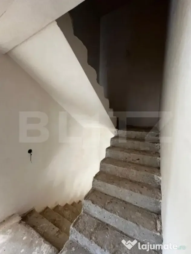 Duplex cu 4 camere, 2 garaje, semifinisat, zona manastirii F
