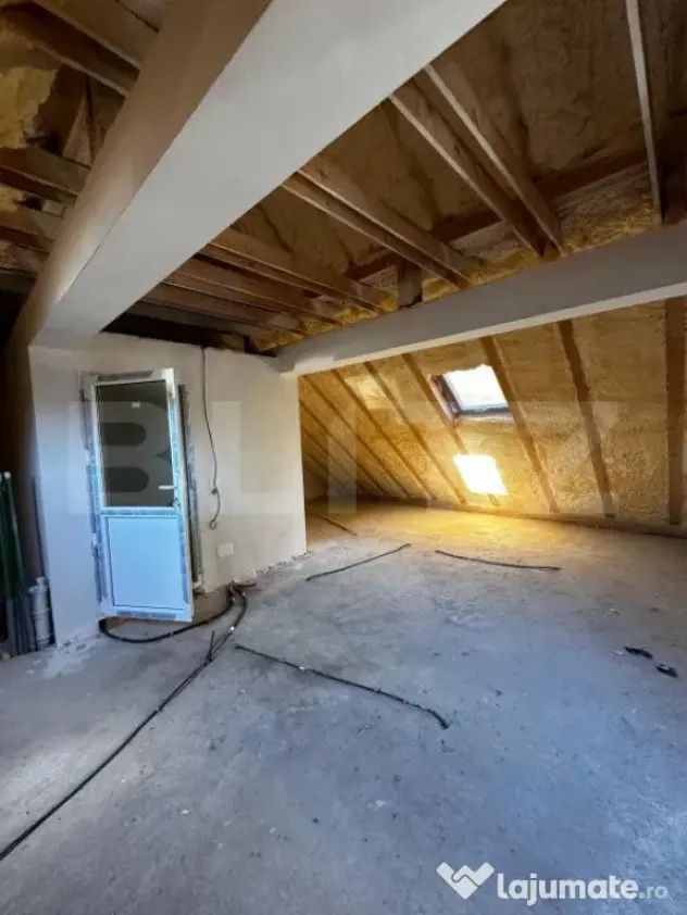 Duplex cu 4 camere, 2 garaje, semifinisat, zona manastirii F