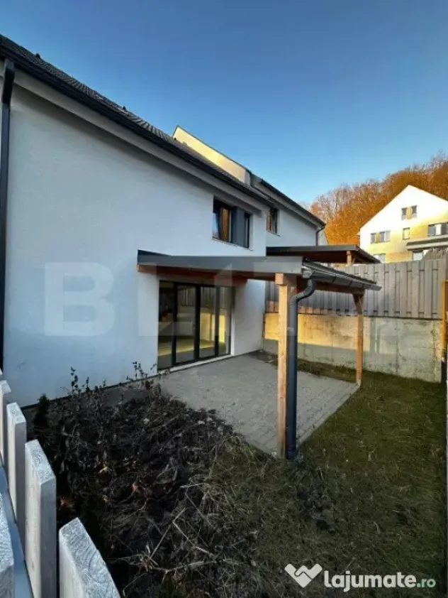 Duplex cu 4 camere, 2 garaje, semifinisat, zona manastirii F