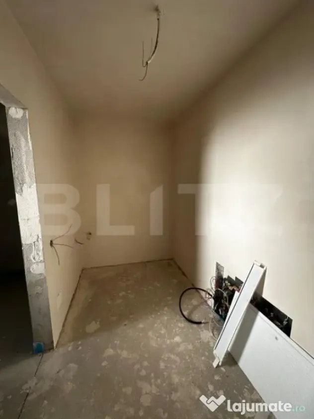Duplex cu 4 camere, 2 garaje, semifinisat, zona manastirii F