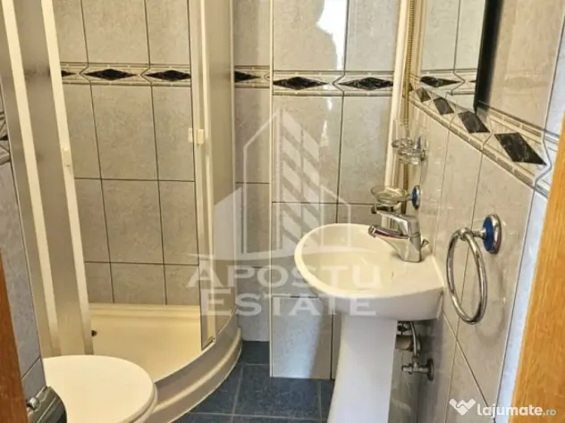 Apartament cu 3 camere, in Zona Fortuna, Arad. - Arad (Arad)