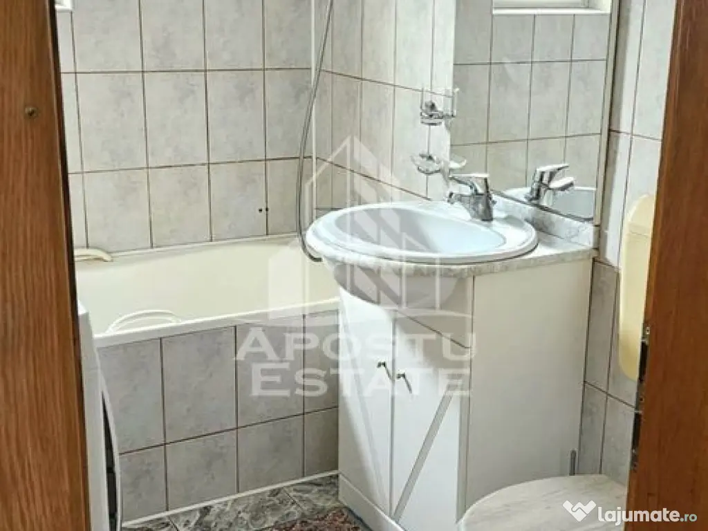 Apartament cu 3 camere, in Zona Fortuna, Arad. - Arad (Arad)