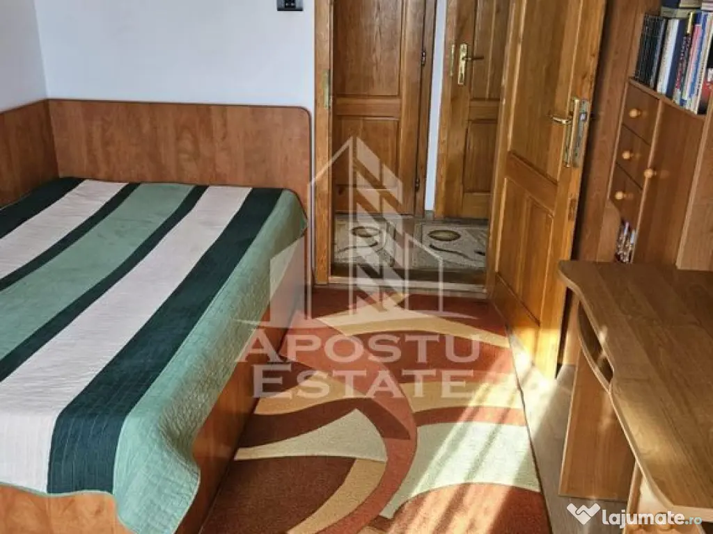 Apartament cu 3 camere, in Zona Fortuna, Arad. - Arad (Arad)
