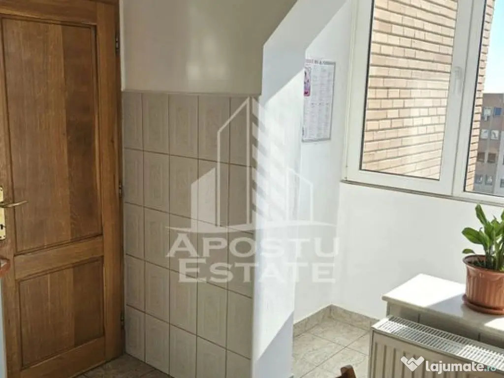 Apartament cu 3 camere, in Zona Fortuna, Arad. - Arad (Arad)