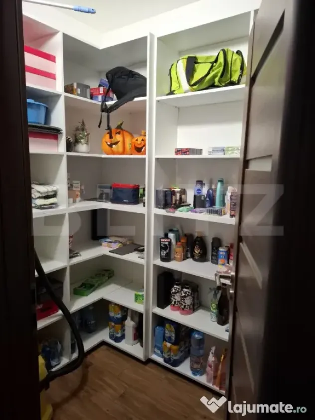 Casa moderna de vanzare, 4 camere, 128 mp utili, mobilat, zo