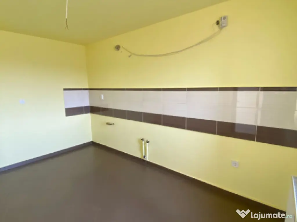 Spațiu/Comercial/Birouri/Cladire de inchiriat - 240 MP - P