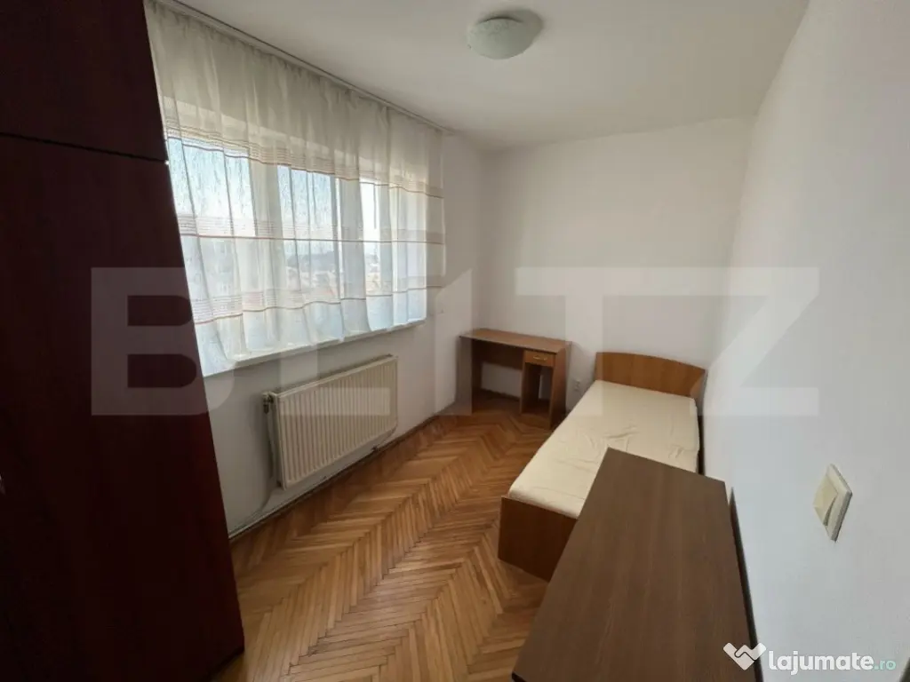 Apartament 4 camere, 55 mp decomandat, zona Cetate