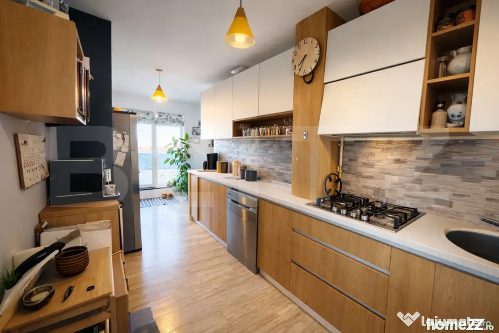 Apartament tip Penthouse, 170mp, parcare, terasa, zona Andre