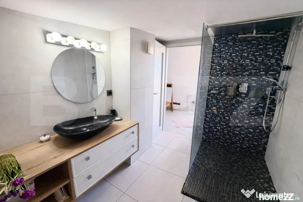 Apartament tip Penthouse, 170mp, parcare, terasa, zona Andre