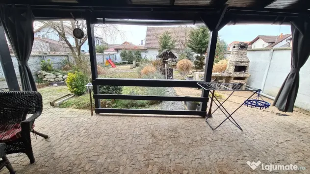 Casa tip Duplex in Via Carmina-Vladimirescu - ID : RH-42424-property
